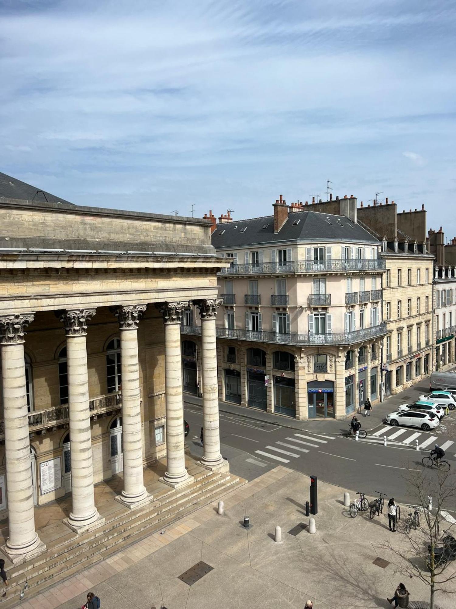 Le Theatre : Centre Historique Apartamento Dijon Exterior foto