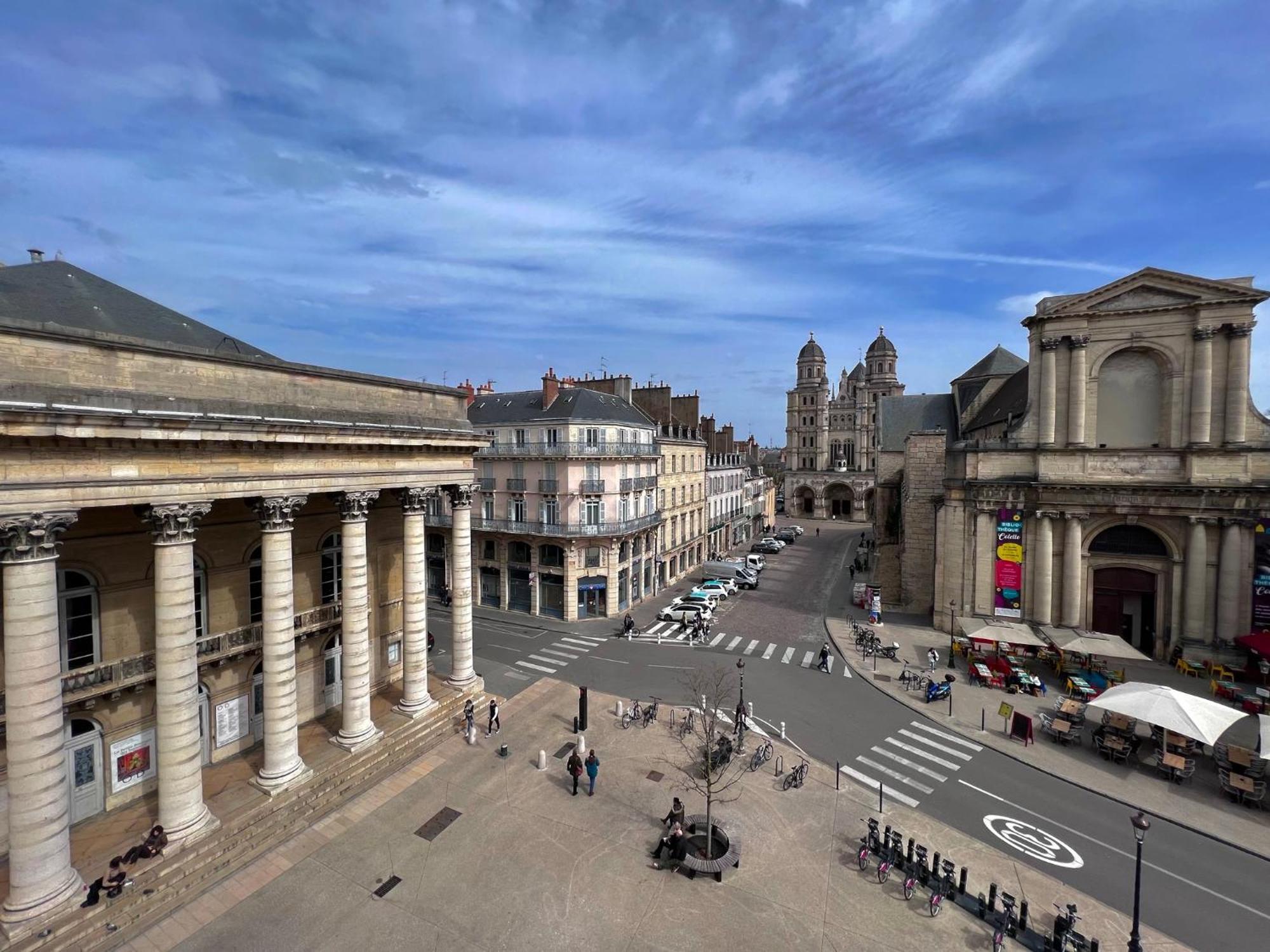 Le Theatre : Centre Historique Apartamento Dijon Exterior foto